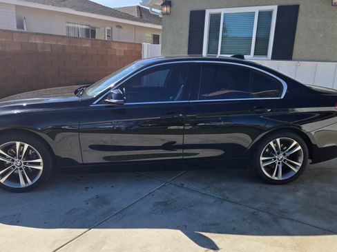 Used 2017 BMW 330i Sedan image 5