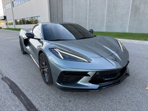 Used 2022 Chevrolet Corvette Stingray Preferred Cpe w/ Z51 Performance Package RWD image 2