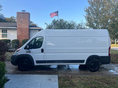 Used 2017 RAM ProMaster 2500 image 4