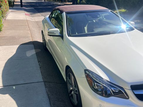 Used 2017 Mercedes-Benz E 400 Cabriolet image 10