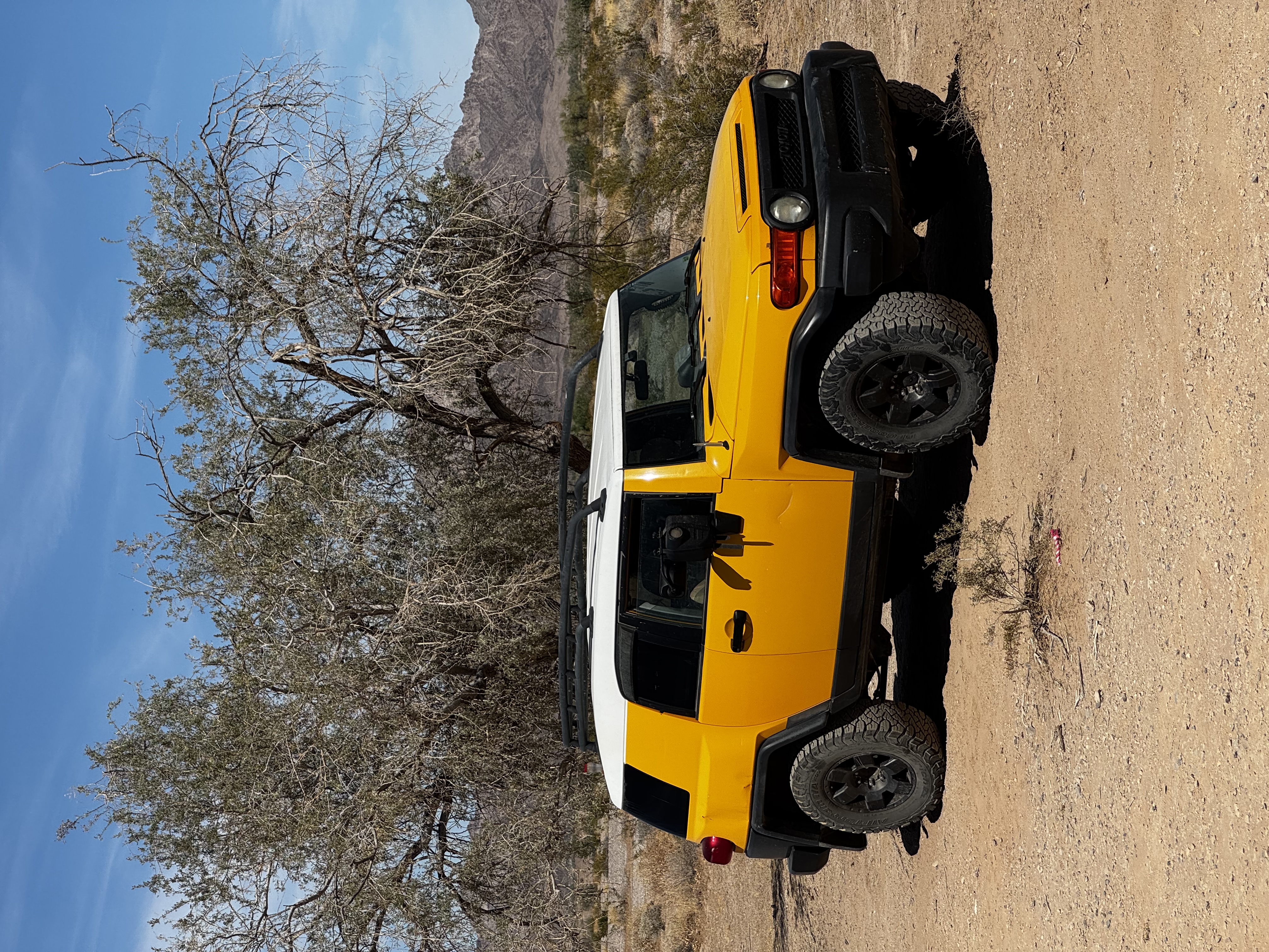 Used 2007 Toyota FJ Cruiser 4WD image 2