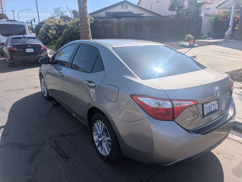 Used 2014 Toyota Corolla LE image 8