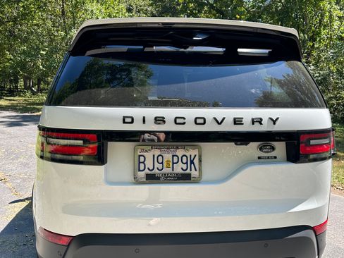 Used 2020 Land Rover Discovery HSE Luxury image 9