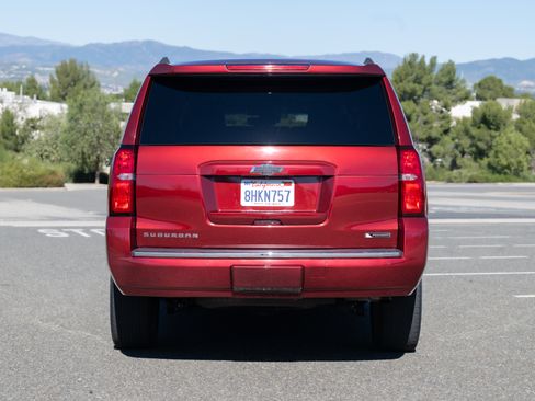 Used 2018 Chevrolet Suburban Premier image 5