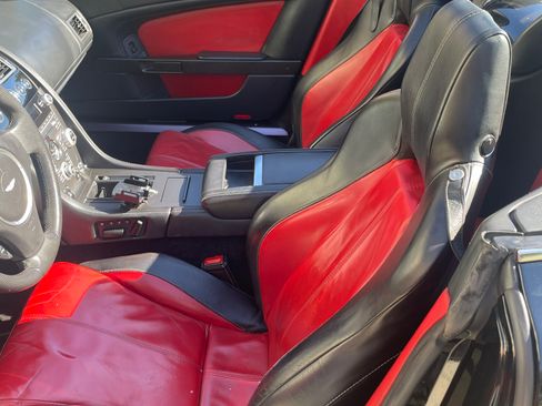 Used 2009 Aston Martin V8 Vantage Roadster image 12