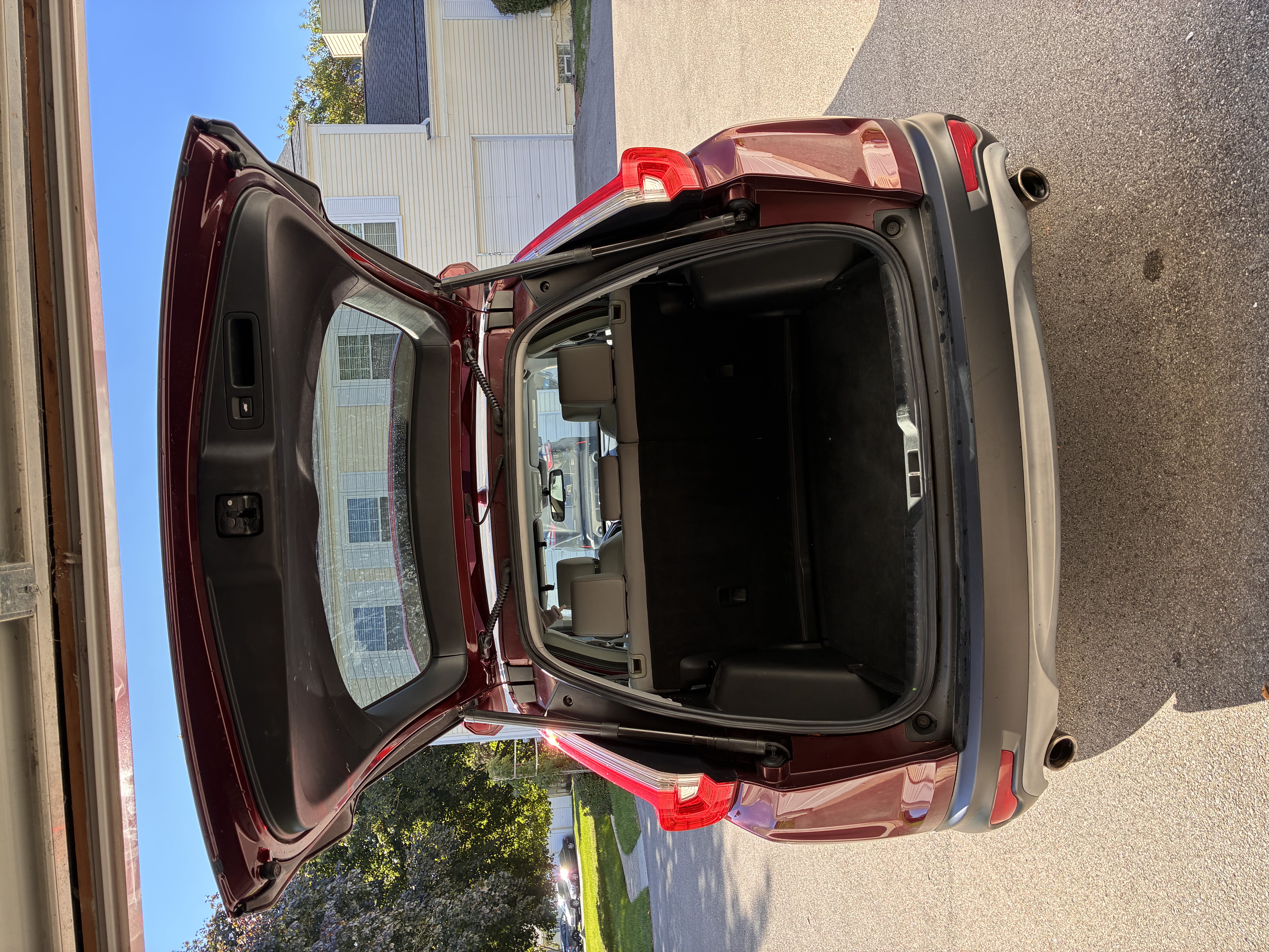Used 2018 Honda CR-V Touring image 5