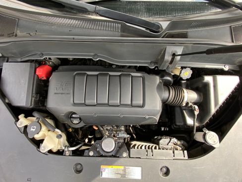 Used 2016 GMC Acadia SLE image 8