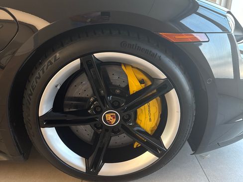 Used 2020 Porsche Taycan Turbo S image 12