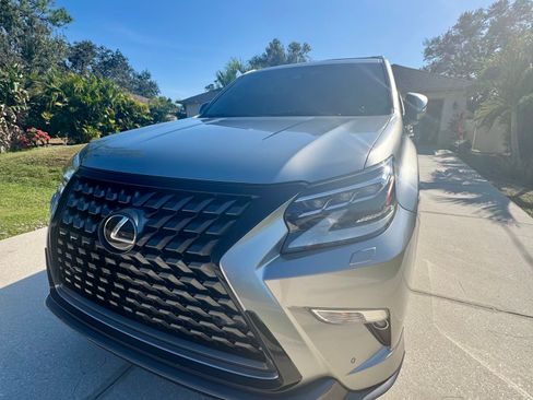 Used 2021 Lexus GX 460 Premium w/ Accessory Package image 2