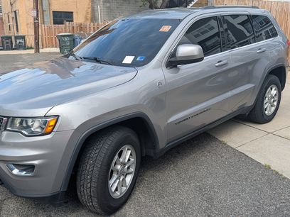 Used 2019 Jeep Grand Cherokee Laredo