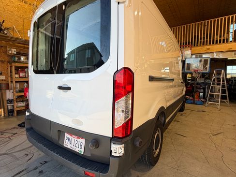 Used 2018 Ford Transit 150 148 Medium Roof image 6