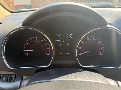 Used 2013 Toyota Highlander Limited image 11