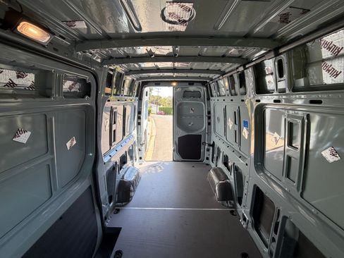 Used 2025 Mercedes-Benz Sprinter 2500 image 13