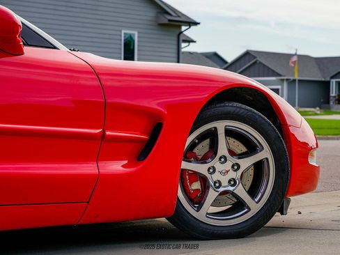 Used 1999 Chevrolet Corvette Convertible w/ Memory Pkg image 11