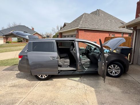 Used 2016 Honda Odyssey EX-L image 13