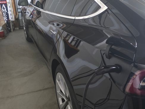 Used 2020 Tesla Model 3 Standard Range Plus image 12