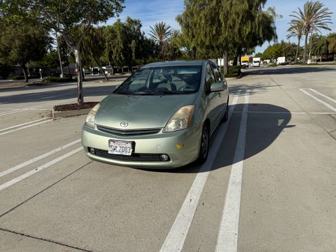 Used 2007 Toyota Prius Touring image 1