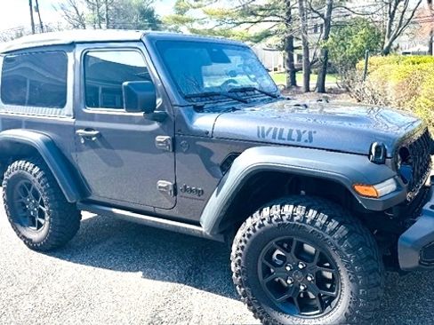 Used 2025 Jeep Wrangler Sport image 1