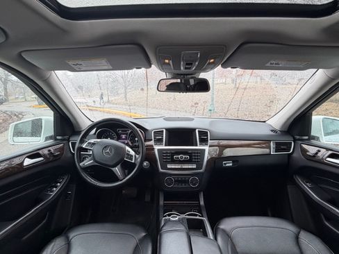 Used 2015 Mercedes-Benz ML 350 ML 350 4MATIC Sport Utility 4D image 12