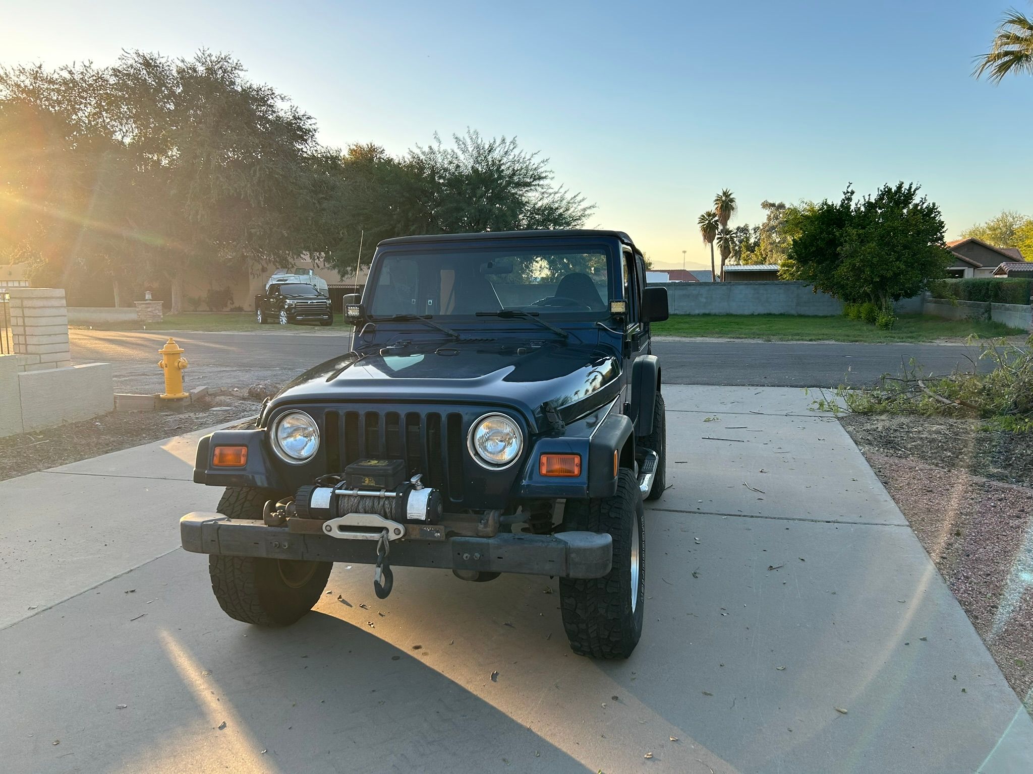 Used 2000 Jeep Wrangler Sport AWD/4WD image 2