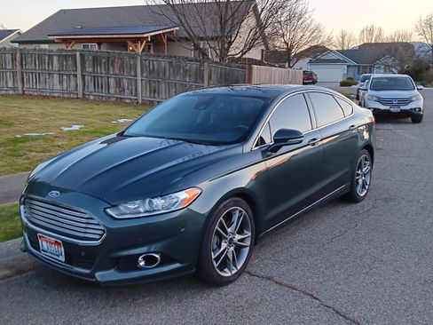 Used 2015 Ford Fusion Titanium image 1