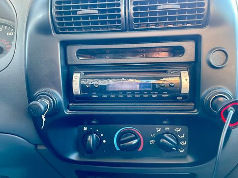 Used 2007 Ford Ranger XL image 12