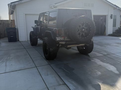 Used 2017 Jeep Wrangler Unlimited Sport w/ Quick Order Package 24S image 4