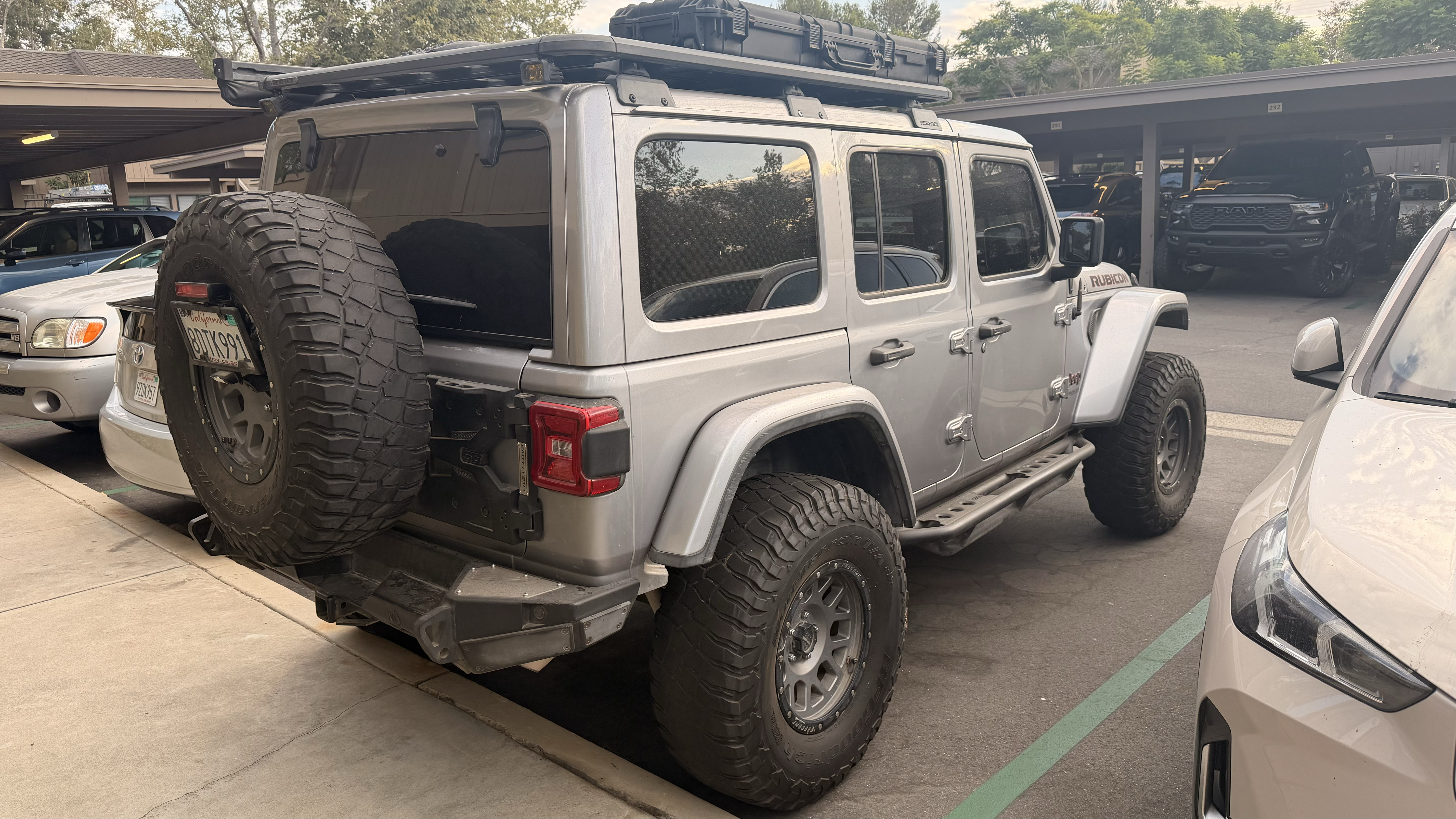 Used 2018 Jeep Wrangler Unlimited Rubicon AWD/4WD image 13