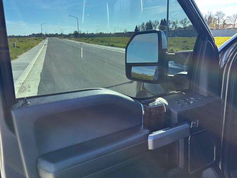 Used 2017 Ford F250 Platinum w/ Platinum Ultimate Package image 20