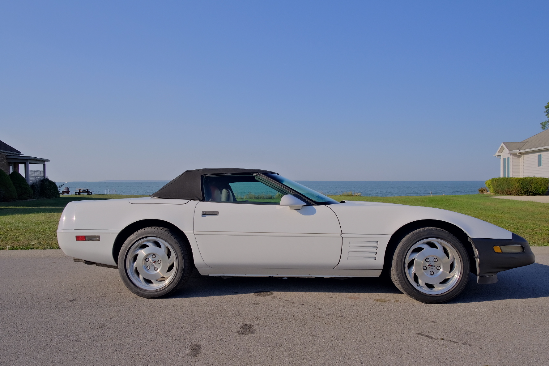 Used 1994 Chevrolet Corvette Convertible RWD image 4