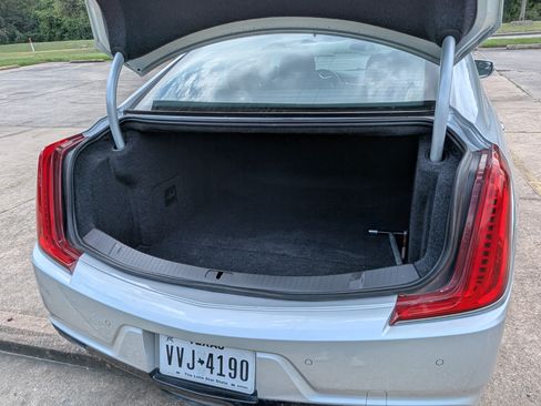 Used 2019 Cadillac XTS Luxury image 20