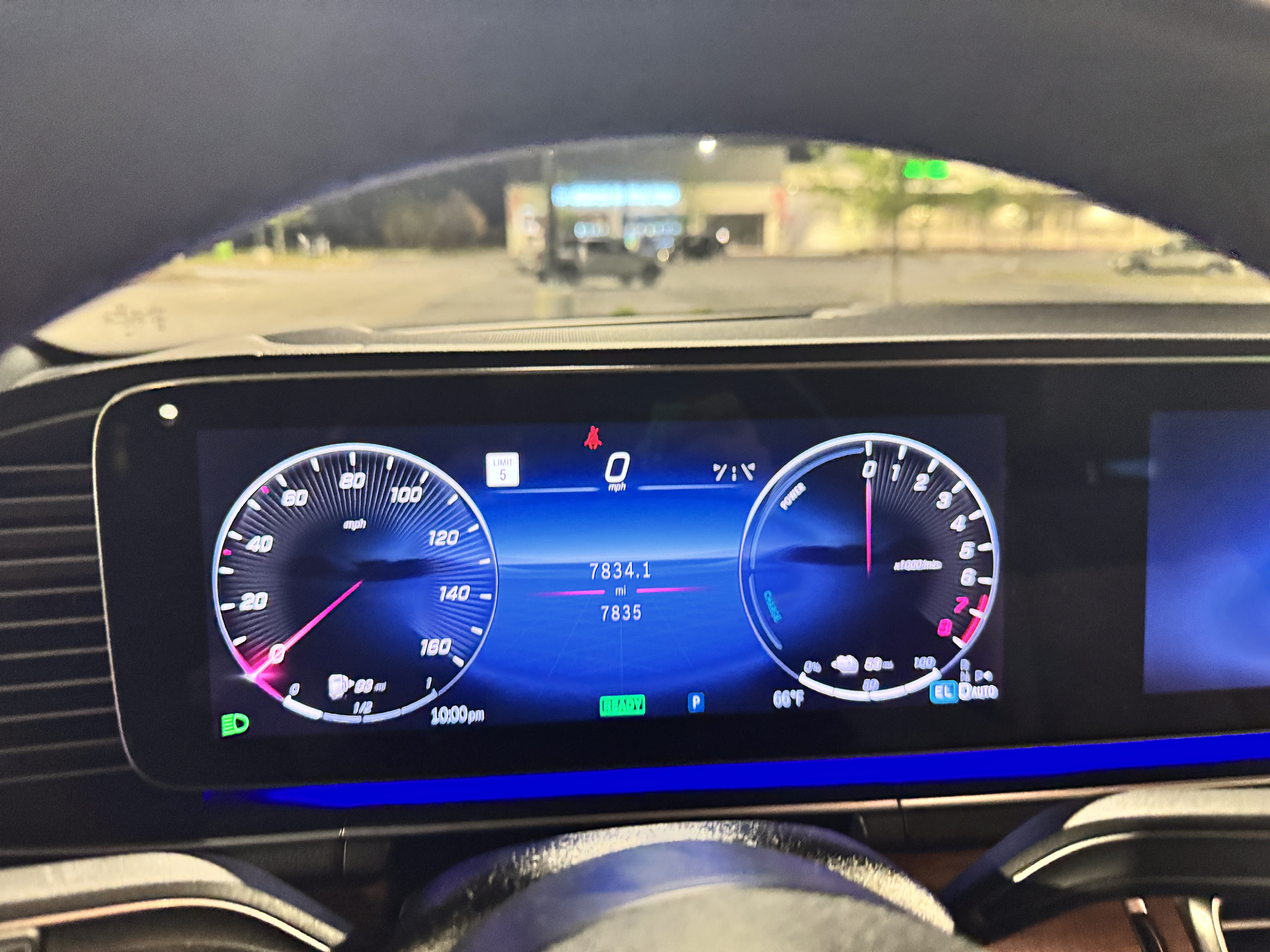 Used 2024 Mercedes-Benz GLE 450e 4MATIC image 11