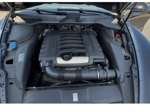 Used 2012 Porsche Cayenne w/ Convenience Pkg AWD/4WD image 16