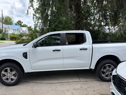 Used 2025 Ford Ranger XLT w/ FX4 Off-Road Package AWD/4WD image 2