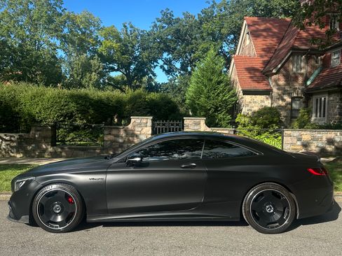 Used 2018 Mercedes-Benz S 63 AMG 4MATIC Coupe image 2