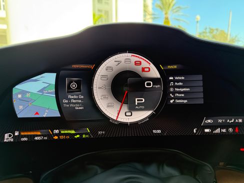 Used 2022 Ferrari SF90 Stradale image 28