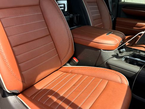 Used 2024 GMC Sierra 2500 Denali Ultimate w/ Max Trailering Package image 12