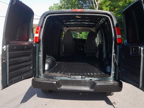 Used 2014 Chevrolet Express 3500 Extended w/ Cold Climate Package image 6