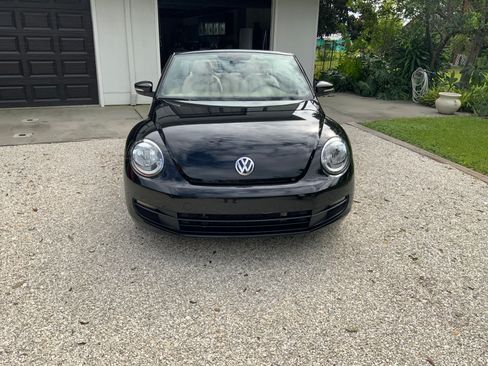 Used 2016 Volkswagen Beetle 1.8T SEL image 2