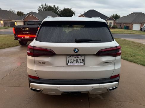 Used 2022 BMW X5 xDrive40i w/ Premium Package image 6