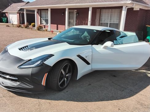 Used 2014 Chevrolet Corvette Stingray Coupe w/ 2LT Preferred Equipment Group image 9
