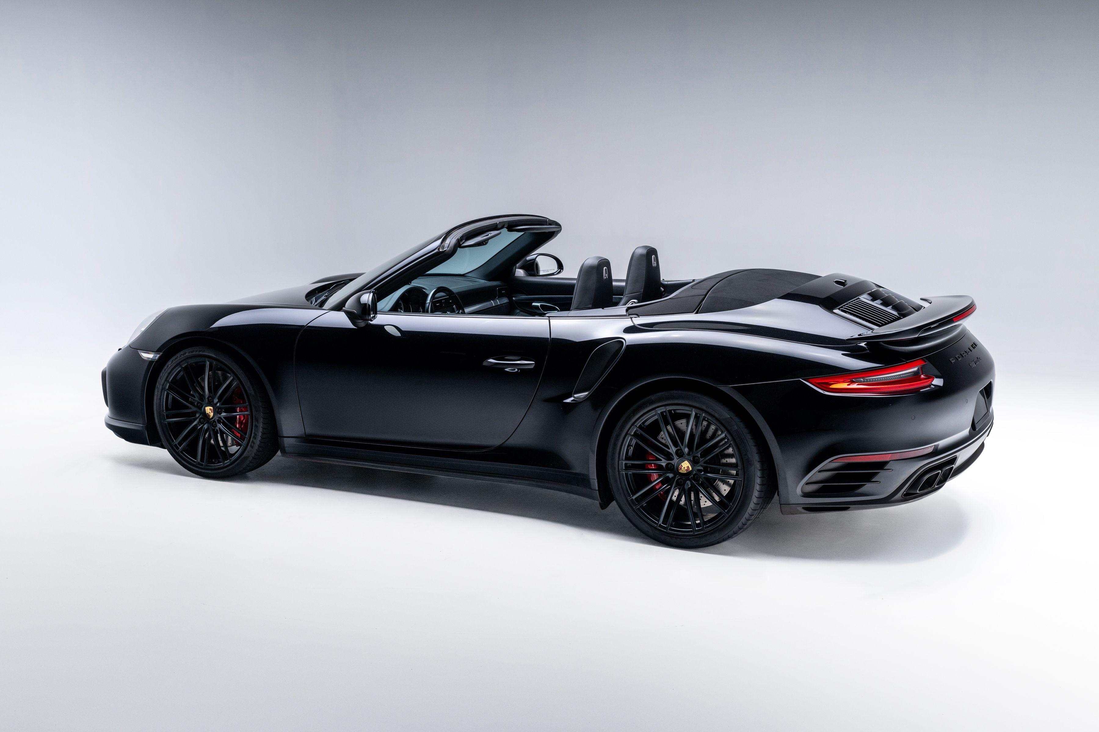 Used 2017 Porsche 911 Turbo AWD/4WD image 10