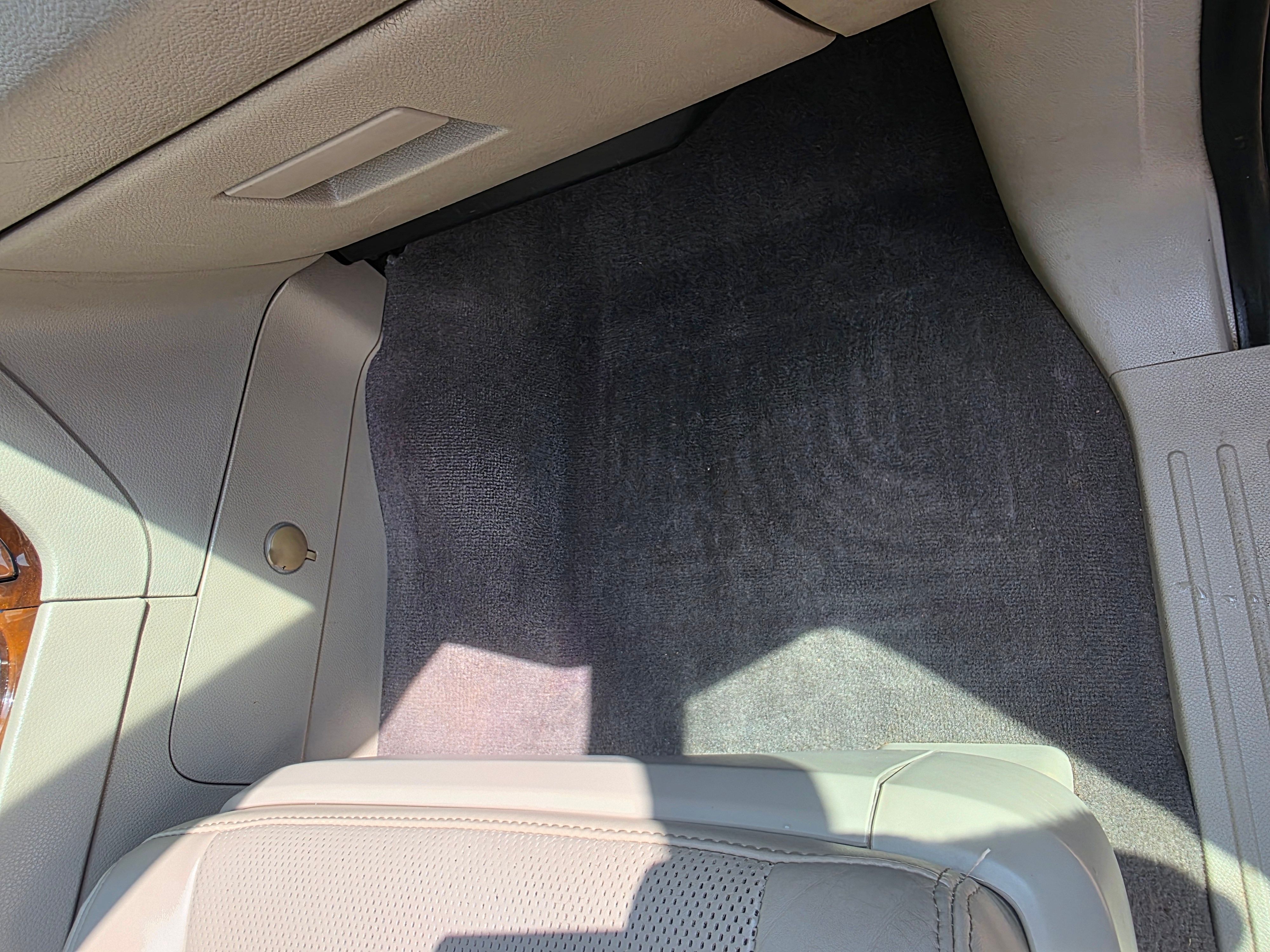 Used 2014 Lincoln Navigator L 4WD image 15