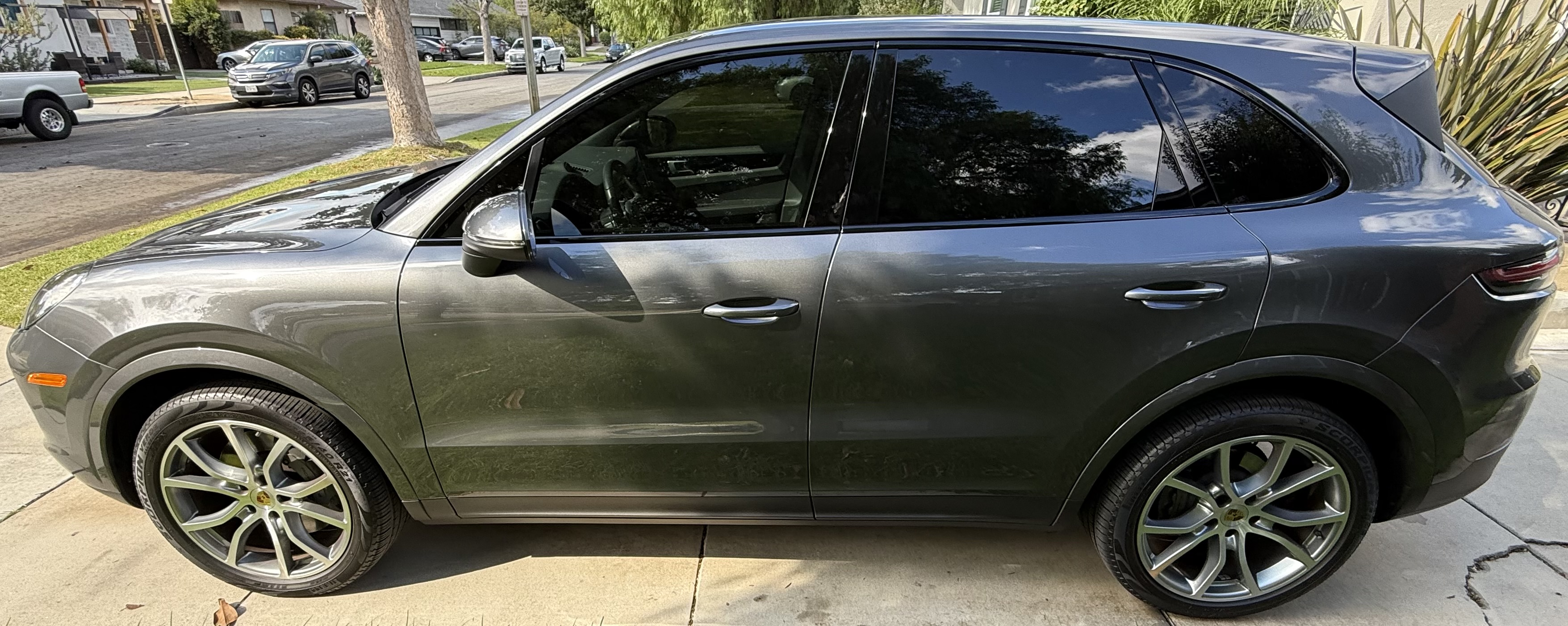 Used 2020 Porsche Cayenne S AWD/4WD image 5