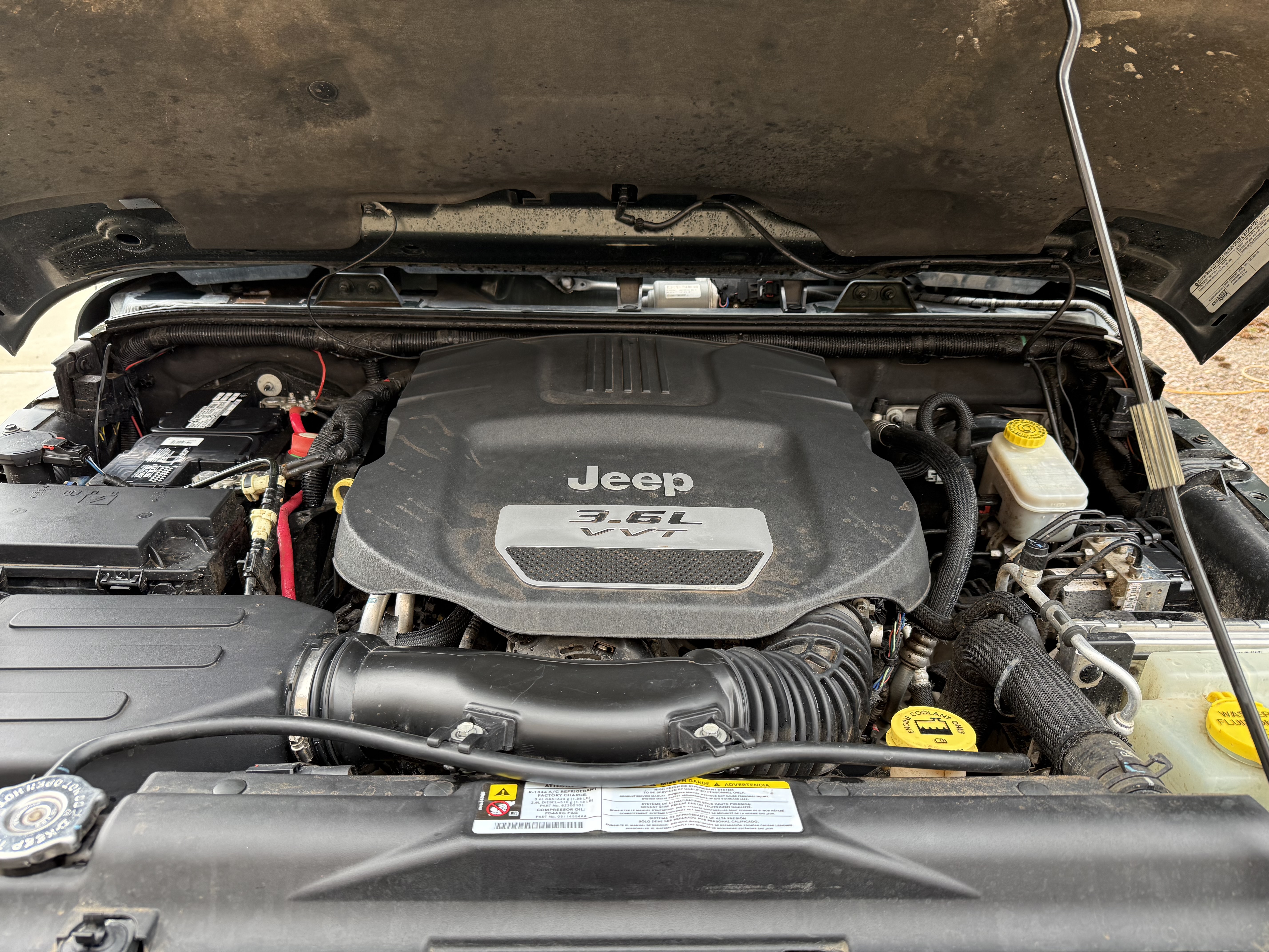 Used 2012 Jeep Wrangler Rubicon w/ PWR Convenience Group AWD/4WD image 17