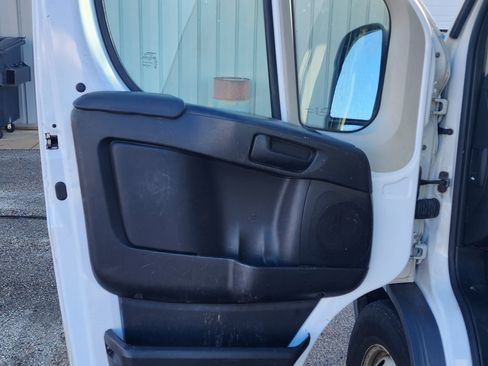 Used 2017 RAM ProMaster 2500 image 4