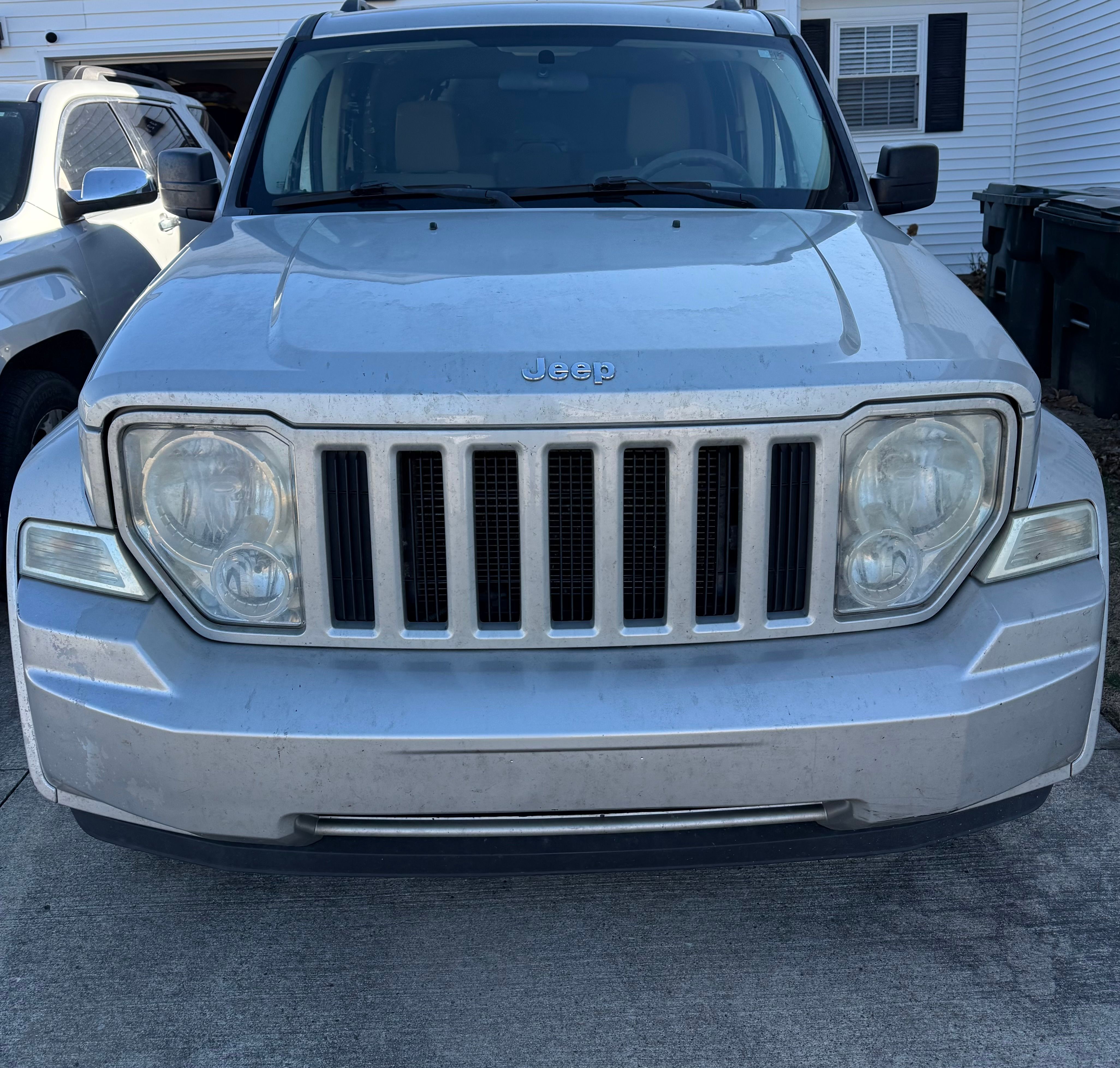 Used 2008 Jeep Liberty Sport w/ Popular Equipment Group AWD/4WD image 11