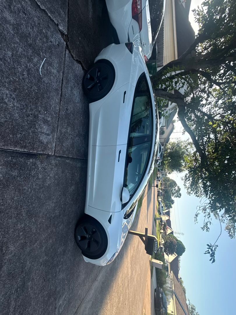 Used 2022 Tesla Model 3 RWD image 2