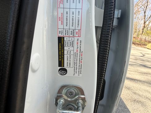 Used 2017 INFINITI QX50 AWD w/ Technology Package image 17