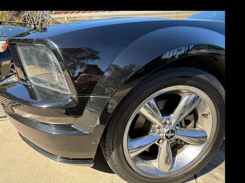 Used 2006 Ford Mustang GT Premium image 15